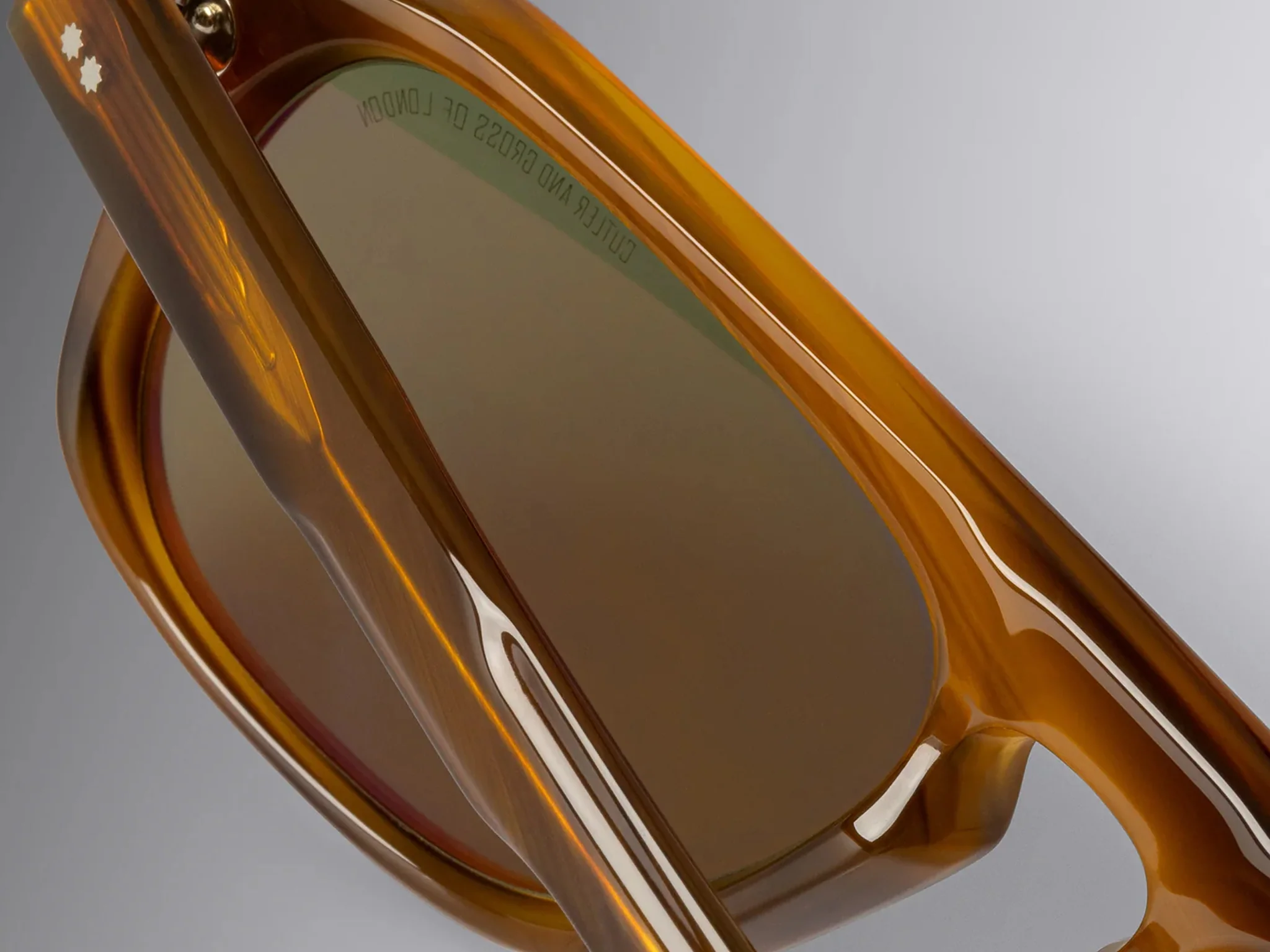Cutler and Gross GR14 Aviator Sun (Mustard Horn) - Image 3