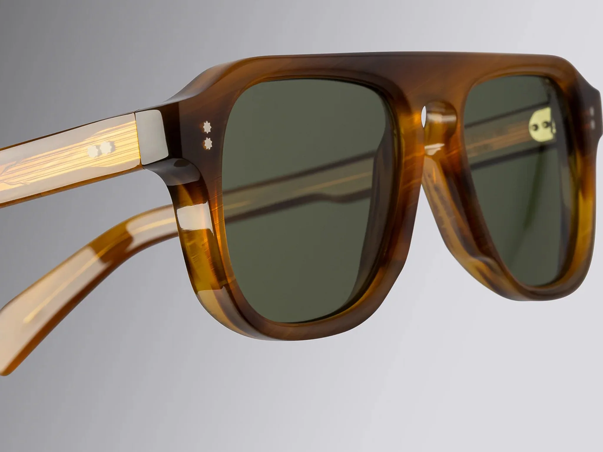 Cutler and Gross GR14 Aviator Sun (Mustard Horn) - Image 4